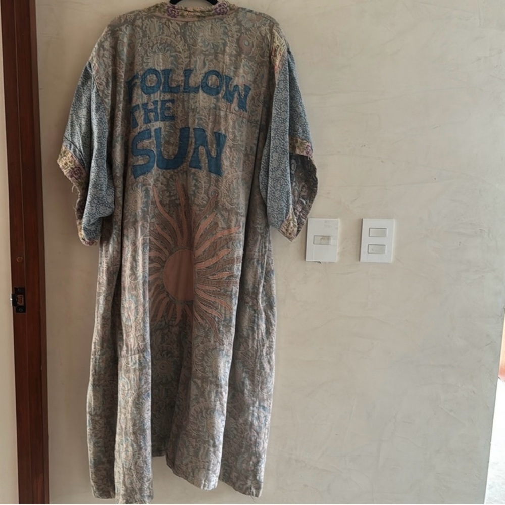 Follow the Sun Magnolia Pearl kimono